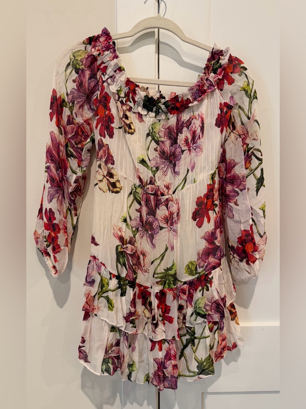 INTERMIX Knightly Dress White Floral Off-Shoulder Tiered Feminine Romantic Sz P